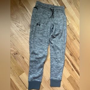 NWT Under Armour boys fleece joggers size Youth Medium